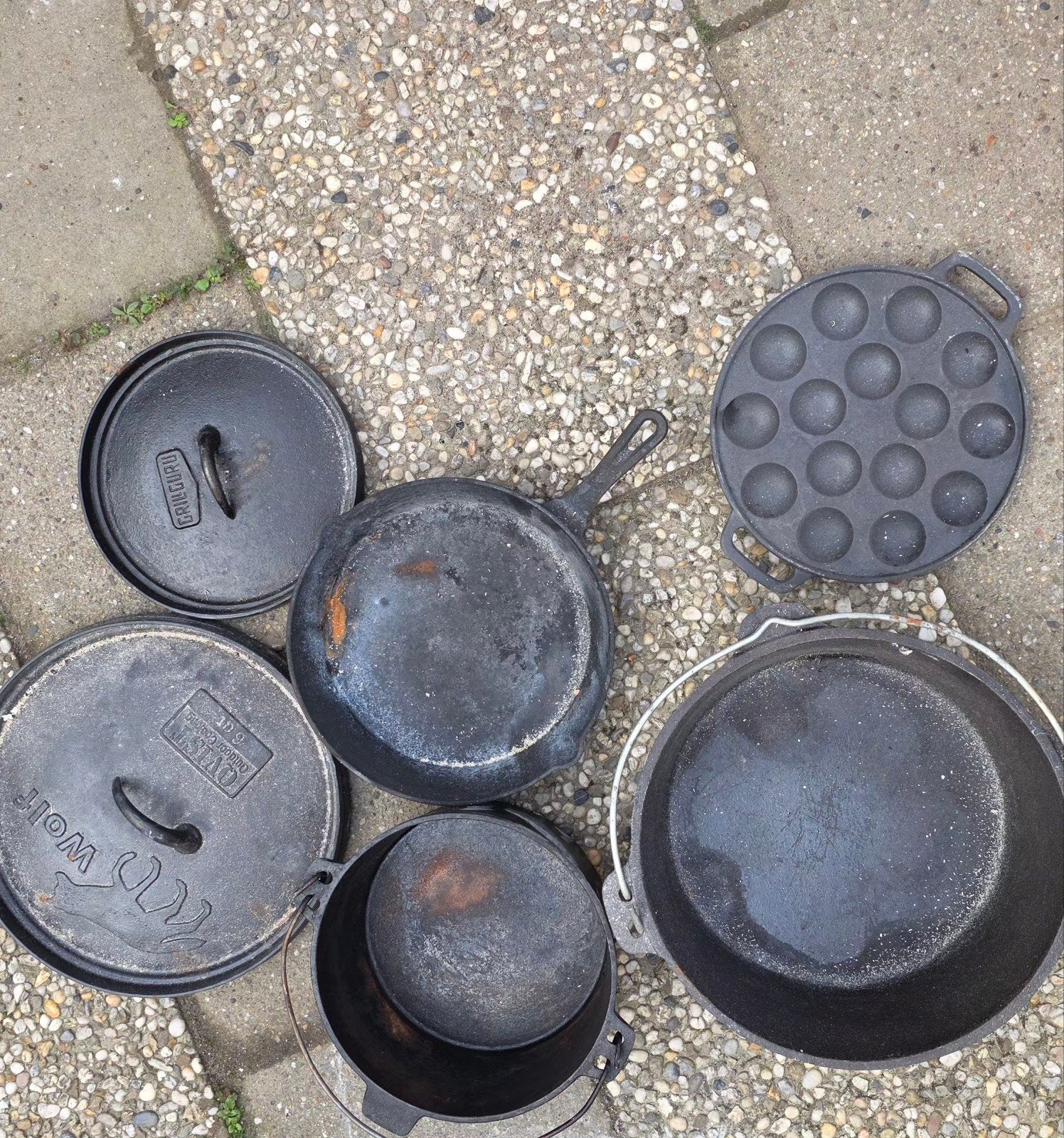 Partij gietijzeren pannen / Dutch ovens / skillet – opknappe, Ophalen, Gebruikt, Gietijzer, Onbekend