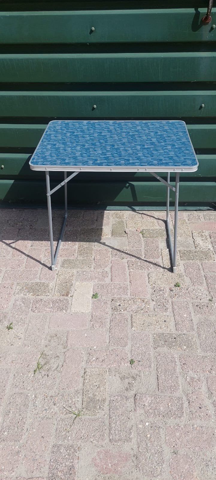 Quechua campingtafel kampeertafel 60x80 cm opklapbaar, Caravans en Kamperen, Ophalen of Verzenden, Zo goed als nieuw, Campingtafel