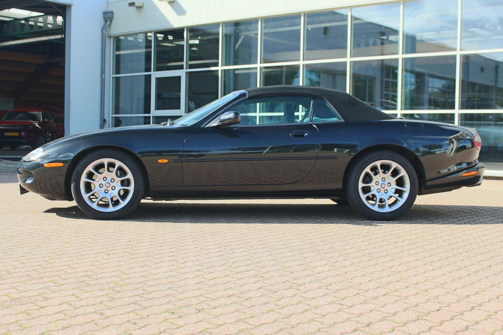 Jaguar XKR 4.0 V8 Convertible, foto 4
