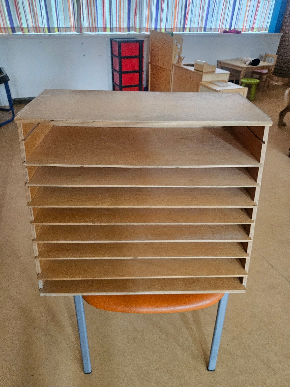 Houten Puzzelkast met 9 Vakken voor Kinderopvang, Ophalen of Verzenden, Gebruikt