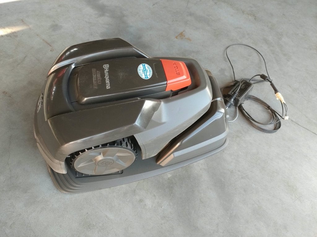 Diverse gebruikte Husqvarna Automower robotmaaiers, Ophalen, Gebruikt, Husqvarna / Stihl, Met regensensor