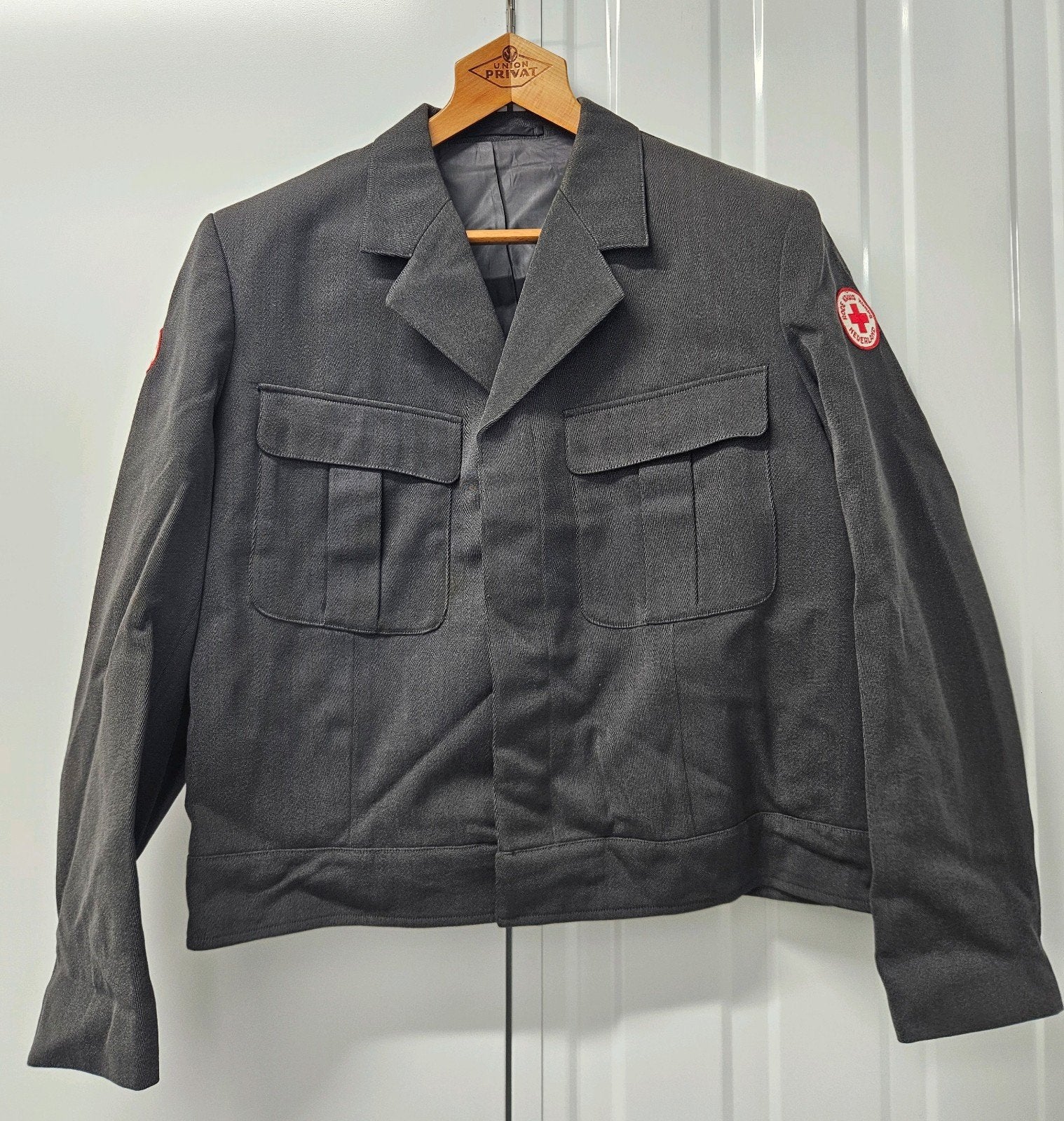 Rode Kruis jasje maat 52, Ophalen of Verzenden, Overige soorten, Nederland, Kleding of Schoenen