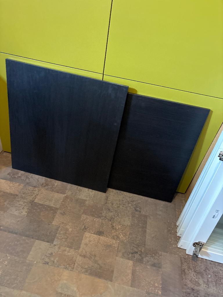 Zwarte deurtjes besta kastje 2 stuks, Ophalen, Zo goed als nieuw, Minder dan 150 cm, Minder dan 100 cm
