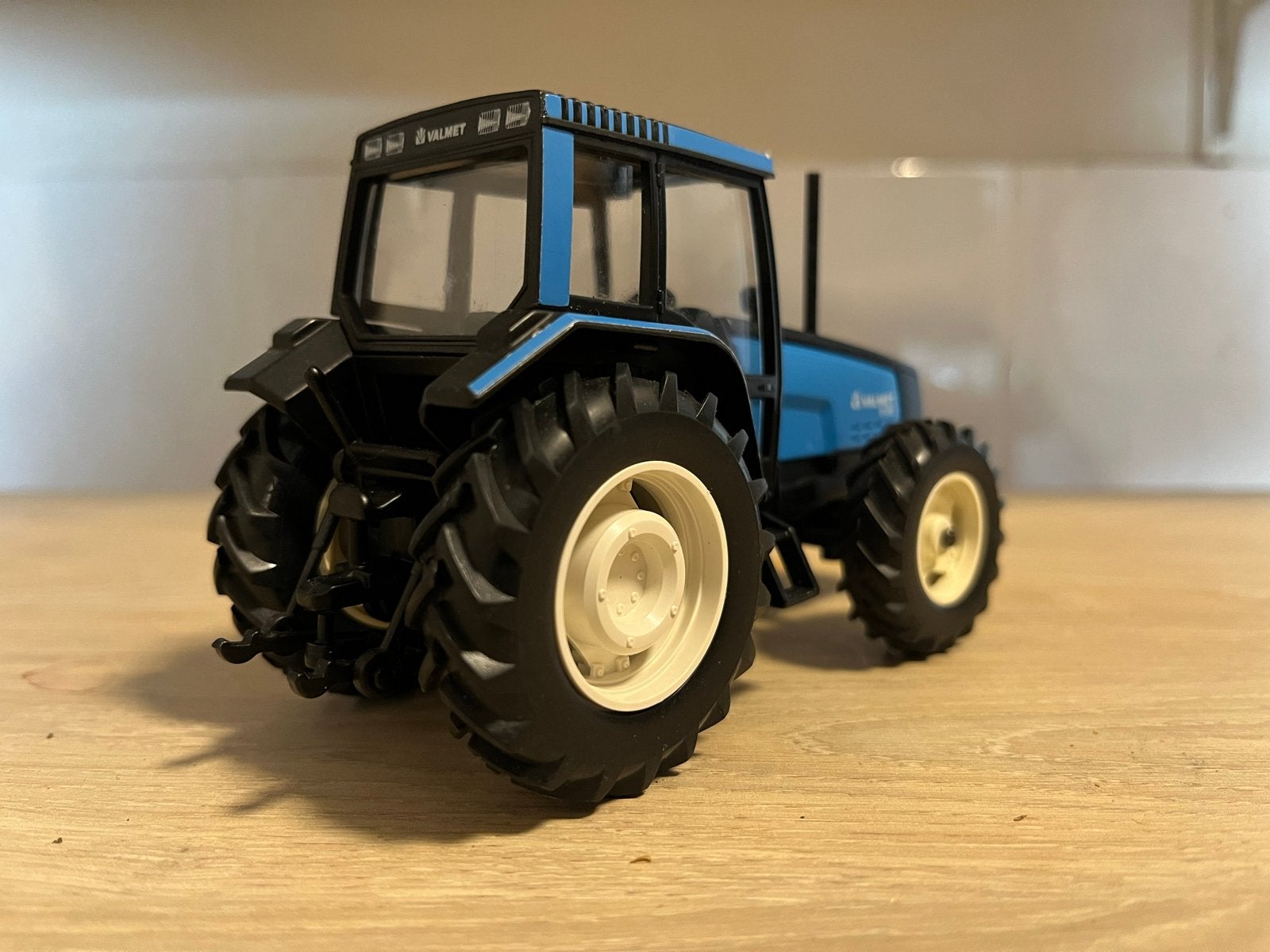 Valmet 8400 Tractor Miniatuurmodel, Ophalen of Verzenden, Gebruikt, Overige typen, Overige merken