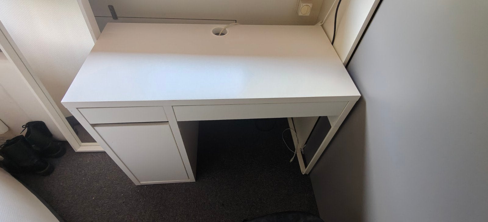 IKEA MICKE Bureau Wit met Lades - Compact & Functioneel, Ophalen, Met lades, Gebruikt, Spaanplaat of MDF