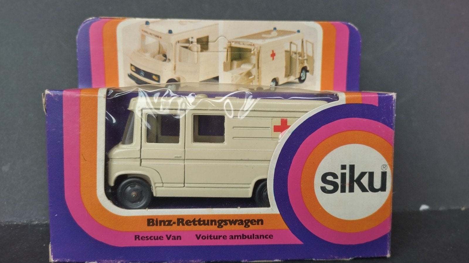 Mercedes Benz L 406 Binz Rettungswagen 1:55 Siku 1911 Pol, Auto, Verzenden, Zo goed als nieuw, Sieper