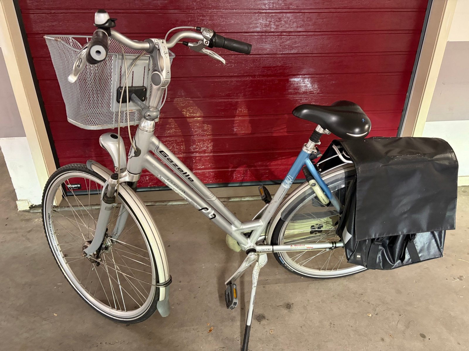 Gazelle Chamonix Plus Damesfiets met Mand en Fietstassen, Ophalen, Velgrem, 50 tot 53 cm, Gazelle