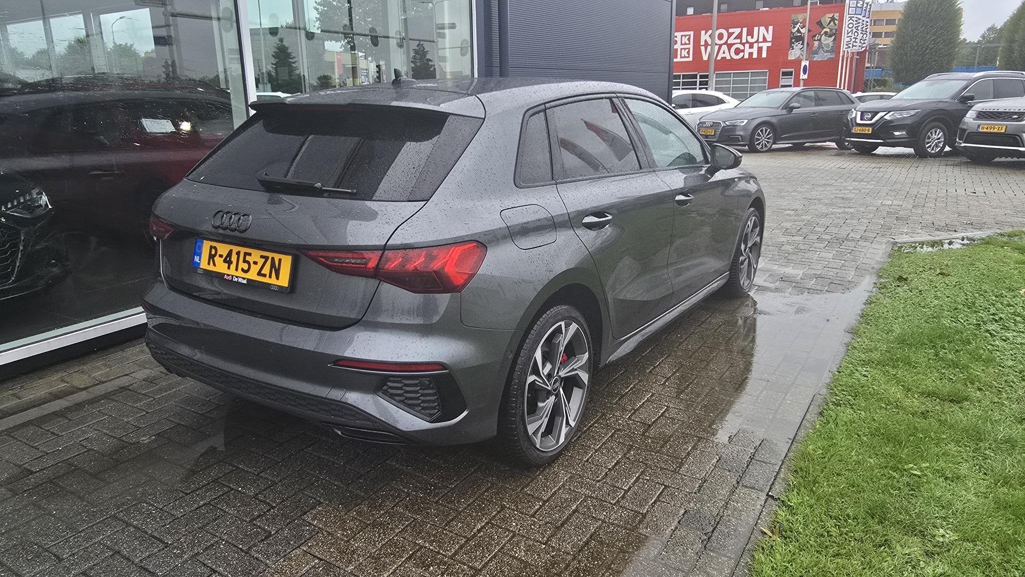 Audi A3 Sportback 45 TFSI e S edition Competition |DOH|ACC|B, Auto's, Audi, Gebruikt, 4 cilinders, Leder en Stof, Hybride Elektrisch/Benzine