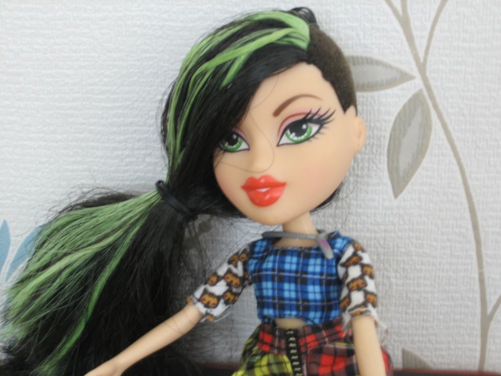Bratz Doll - Jade (speelpop), Ophalen of Verzenden, Gebruikt, Overige typen
