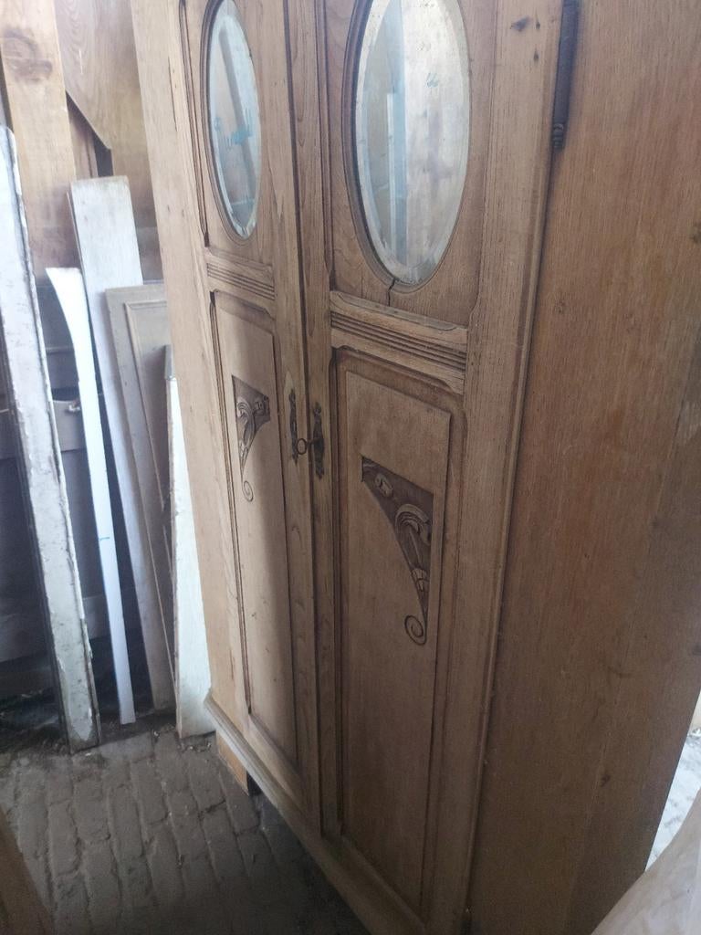 Jugendstil Antiek eiken hoekkast 2 deuren schuine hoeken, Ophalen