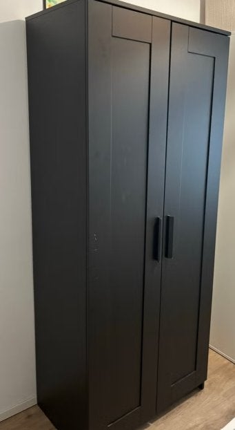 Brimnes ikea  kledingkast, Huis en Inrichting, Kasten | Kledingkasten, Ophalen, Met deur(en), Gebruikt, 100 tot 150 cm