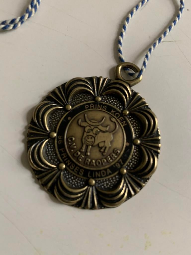 Karnavalsmedaille De Roapers 1996-1997 Prins Koen Linda, Ophalen of Verzenden, Brons, Nederland