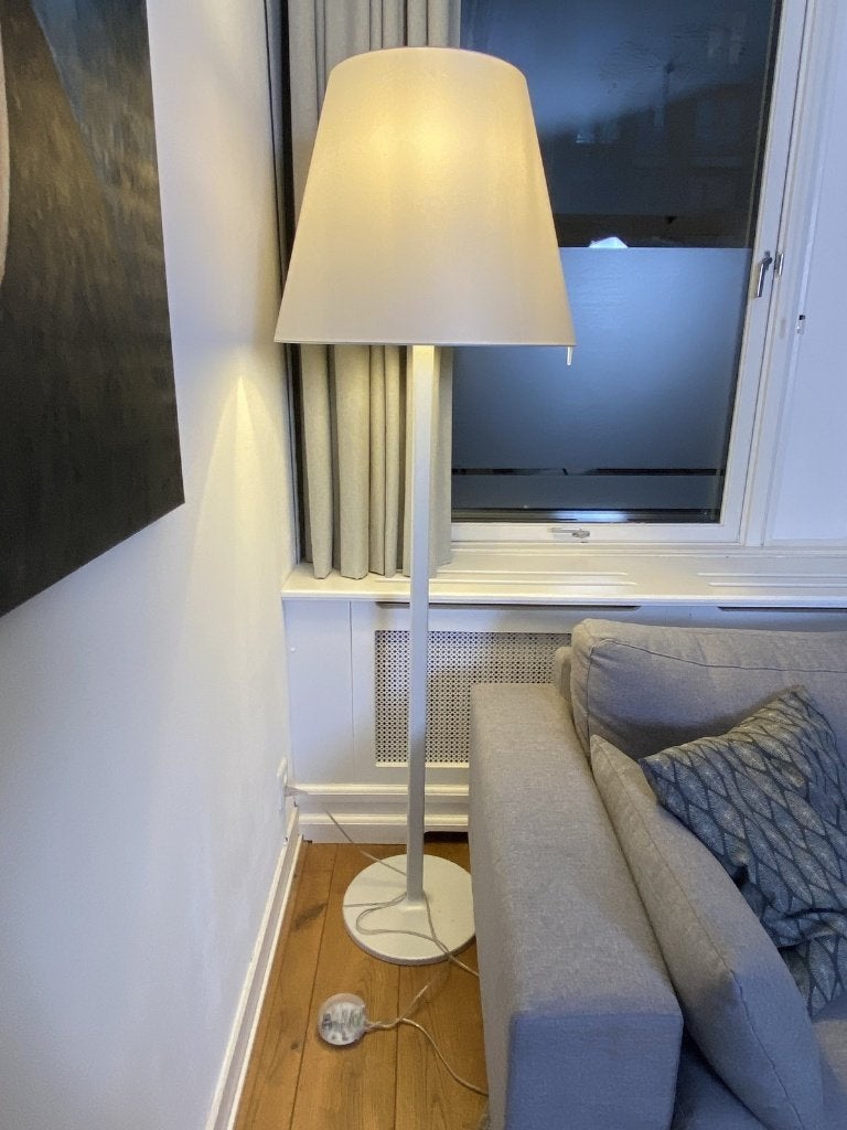Artemide Melampo Mega vloerlamp – wit met aluminium bies, Ophalen, Zo goed als nieuw, 150 tot 200 cm
