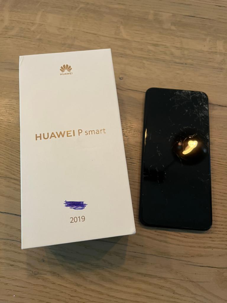 Huawei P smart 2019, 3 tot 6 megapixel, Zo goed als nieuw, Zonder simlock, Zonder abonnement