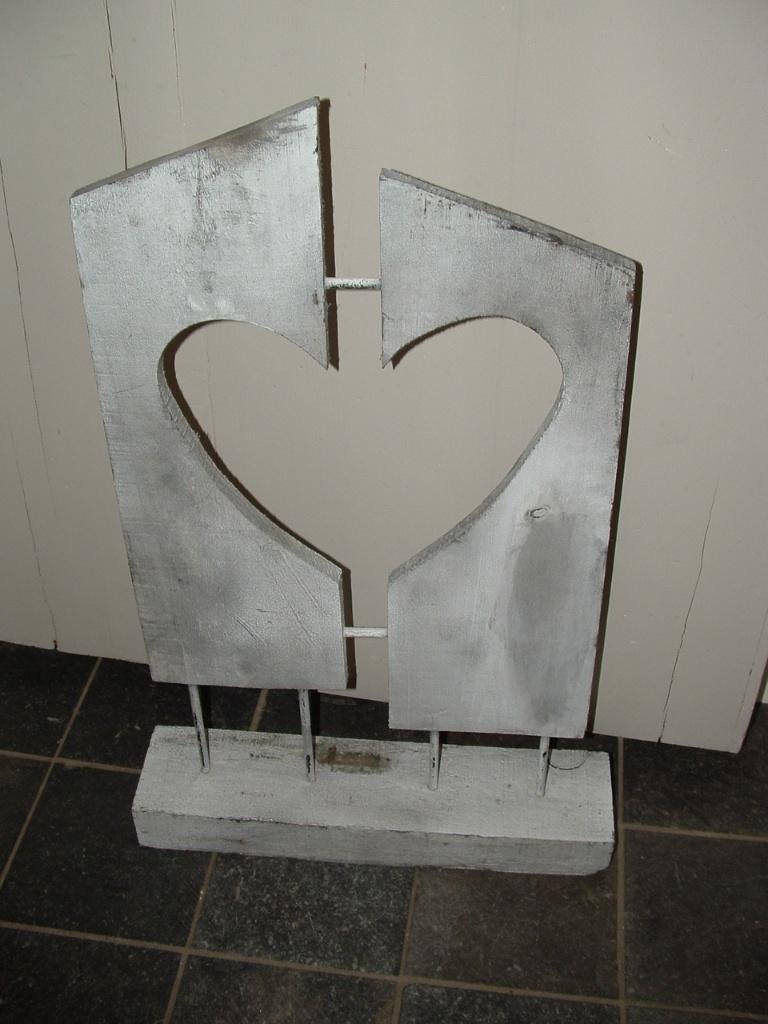 2x raamdecoratie houten hart op standaard deco, Huis en Inrichting, Overige Huis en Inrichting, Ophalen of Verzenden, Gebruikt