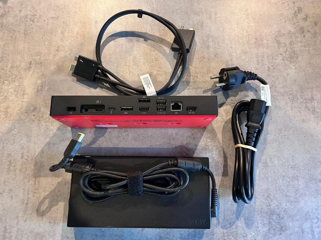 Lenovo Thunderbolt 4 workstation dock (40B00300EU), Computers en Software, Dockingstations, Nieuw, Ophalen of Verzenden, Lenovo