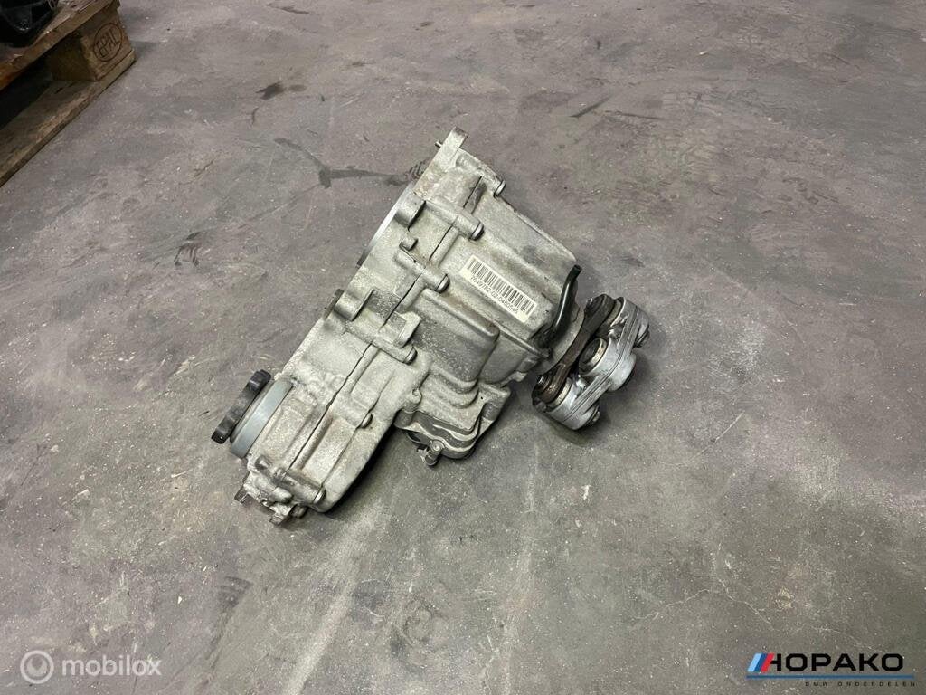 Tussenbak origineel BMW F30 F31 330D 27607649785, Gebruikt, Ophalen of Verzenden