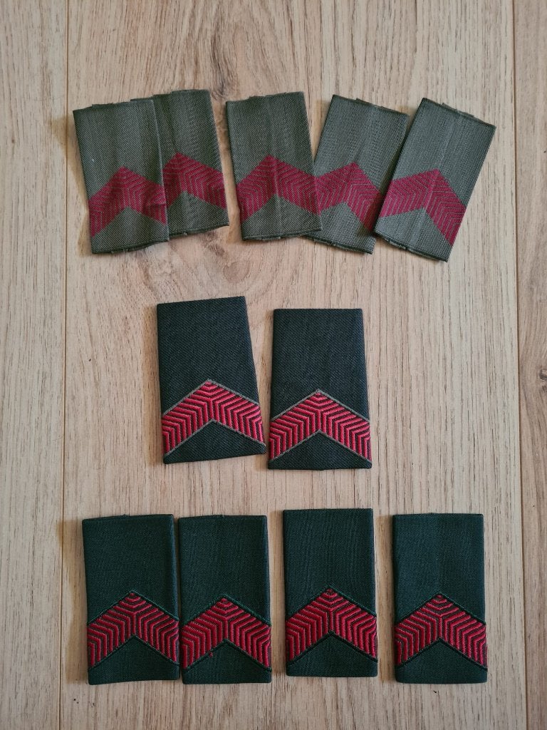 ROT KL rangenset soldaat, Ophalen of Verzenden, Landmacht, Nederland, Embleem of Badge