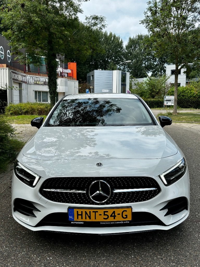 Mercedes-Benz A-Klasse A 250 e AMG Line 218 pk 8G-DCT 2022, Zwart, Geïmporteerd, 1332 cc, Te koop