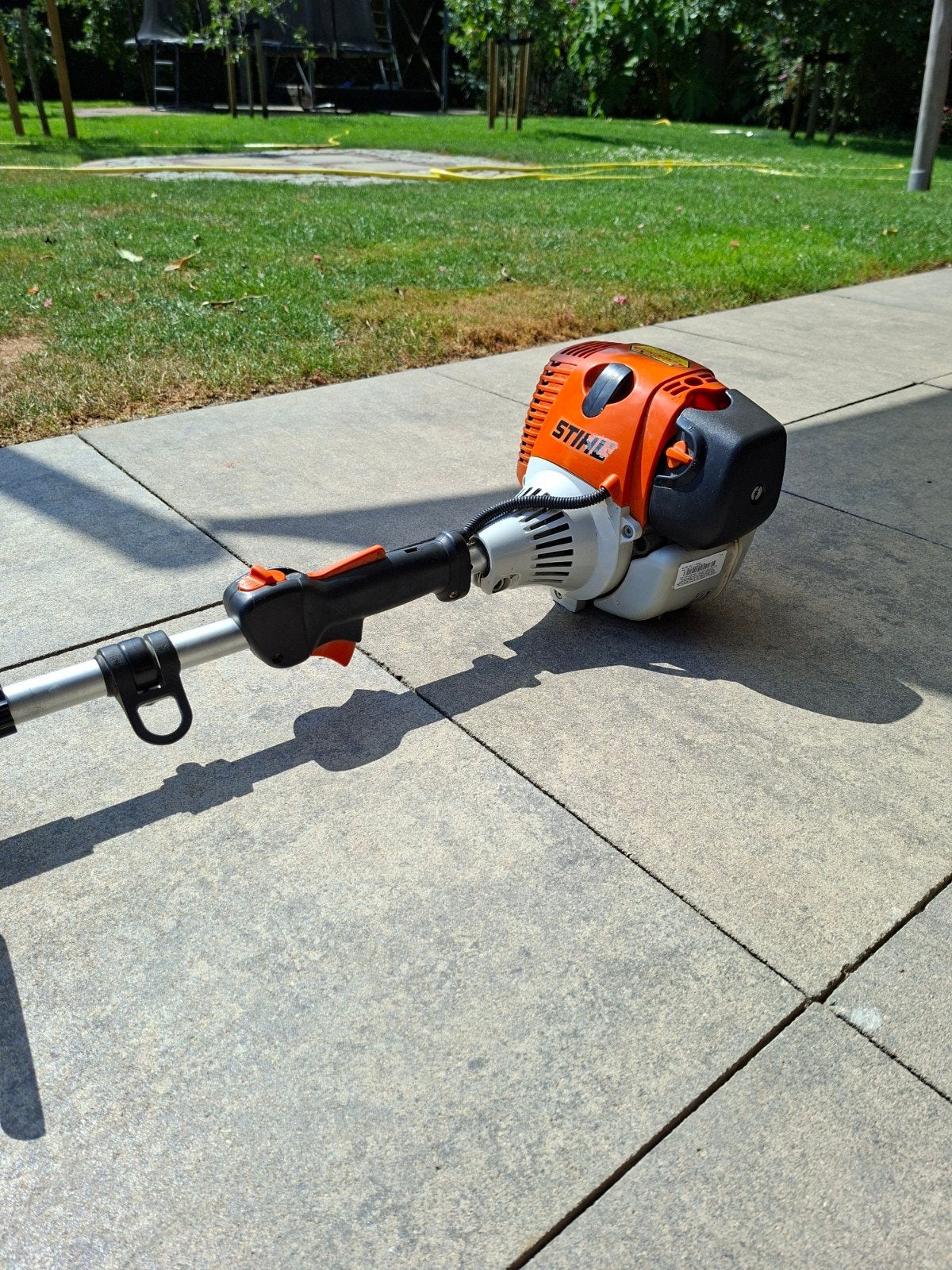 Stihl KM 130 R CombiMotor met heggenschaar opzetstuk, Tuin en Terras, Ophalen, Gebruikt, Benzine, Stihl