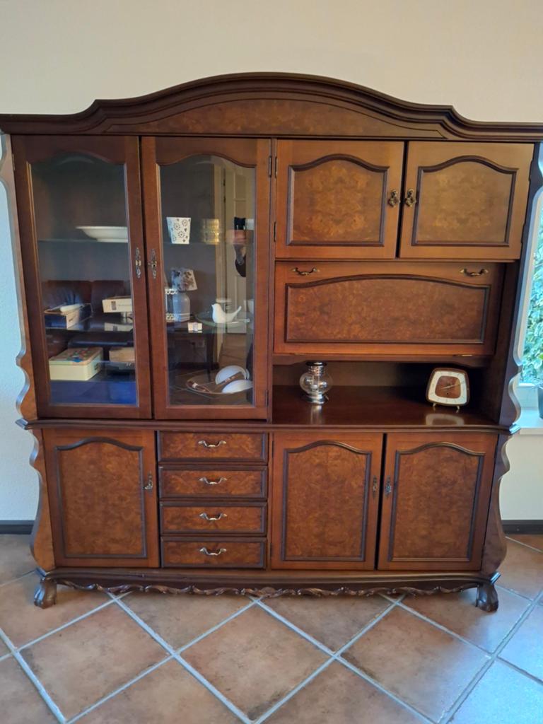 Klassieke vitrinekast/dressoir met veel opbergruimte, Antiek en Kunst, Antiek | Meubels | Kasten, Ophalen of Verzenden