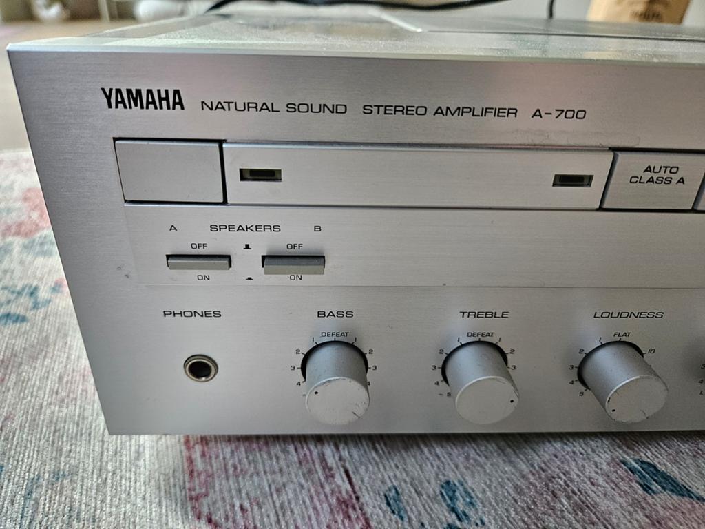 Yamaha A-700 Natural Sound Stereo Versterker, Gebruikt, Yamaha, Ophalen of Verzenden, 60 tot 120 watt