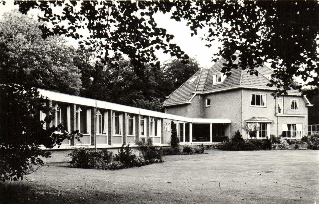 Herstellingsoord Overbosch Hilversum, Vooraanzicht nieuwe vl, Ophalen of Verzenden, 1960 tot 1980, Gelopen, Noord-Holland