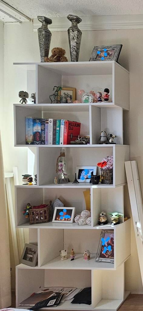 Moderne Witte Boekenkast - Zigzag Design, Nieuw, Modern, Zigzag, Decoratief, 150 tot 200 cm, 25 tot 50 cm