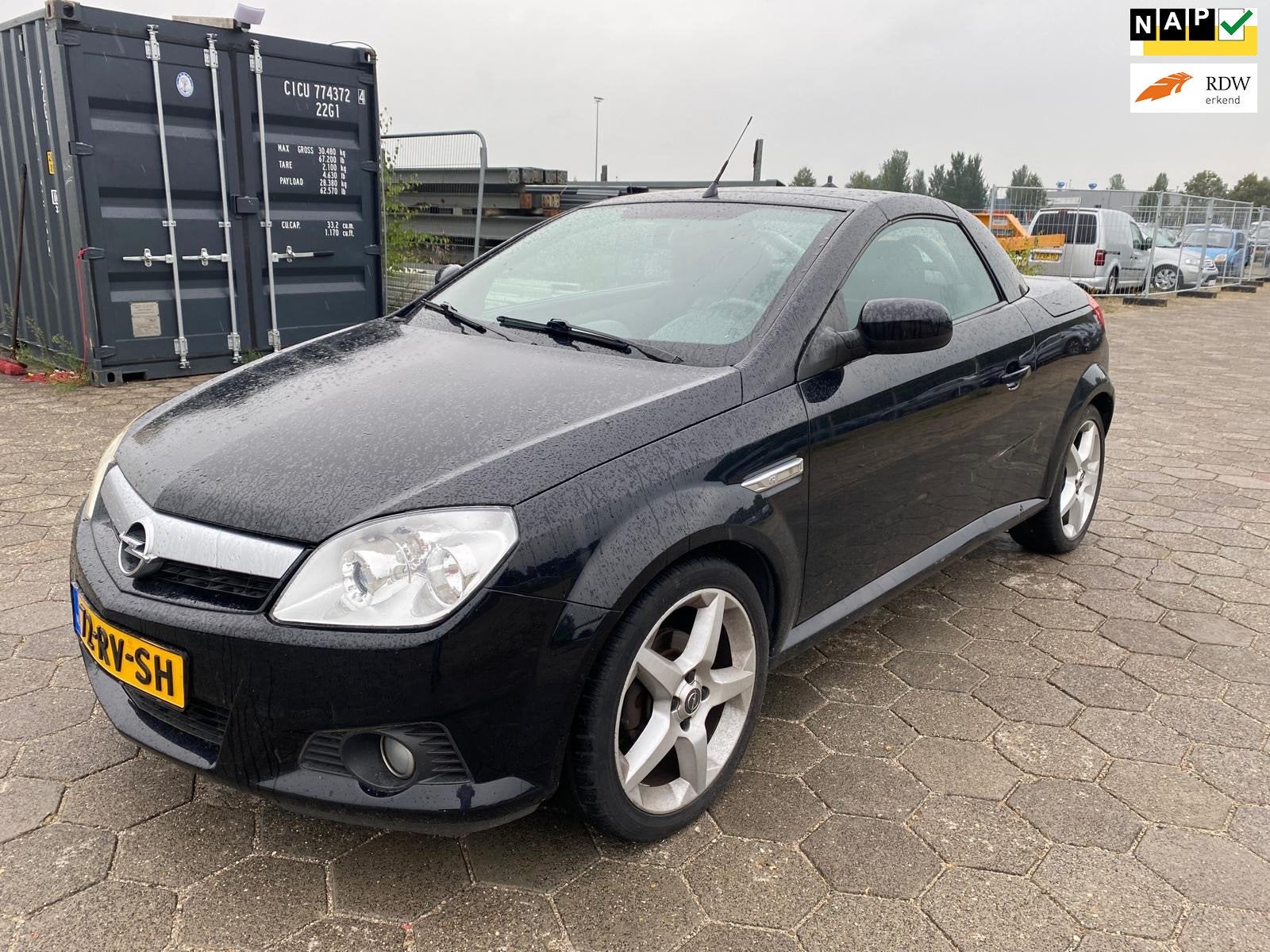 Opel Tigra TwinTop 1.4-16V Linea Rosso|Airco|Cruise|Leer|Apk, Auto's, Voorwielaandrijving, Gebruikt, Zwart, 4 cilinders