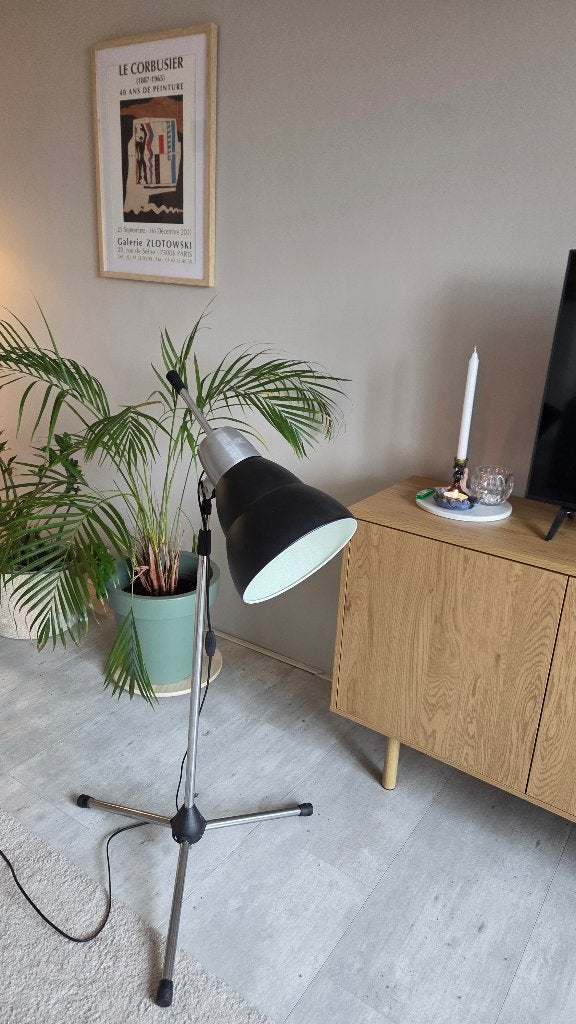 Floor Lamp black and chrome vloerlamp design, Ophalen, Gebruikt, E27 (groot), Metaal