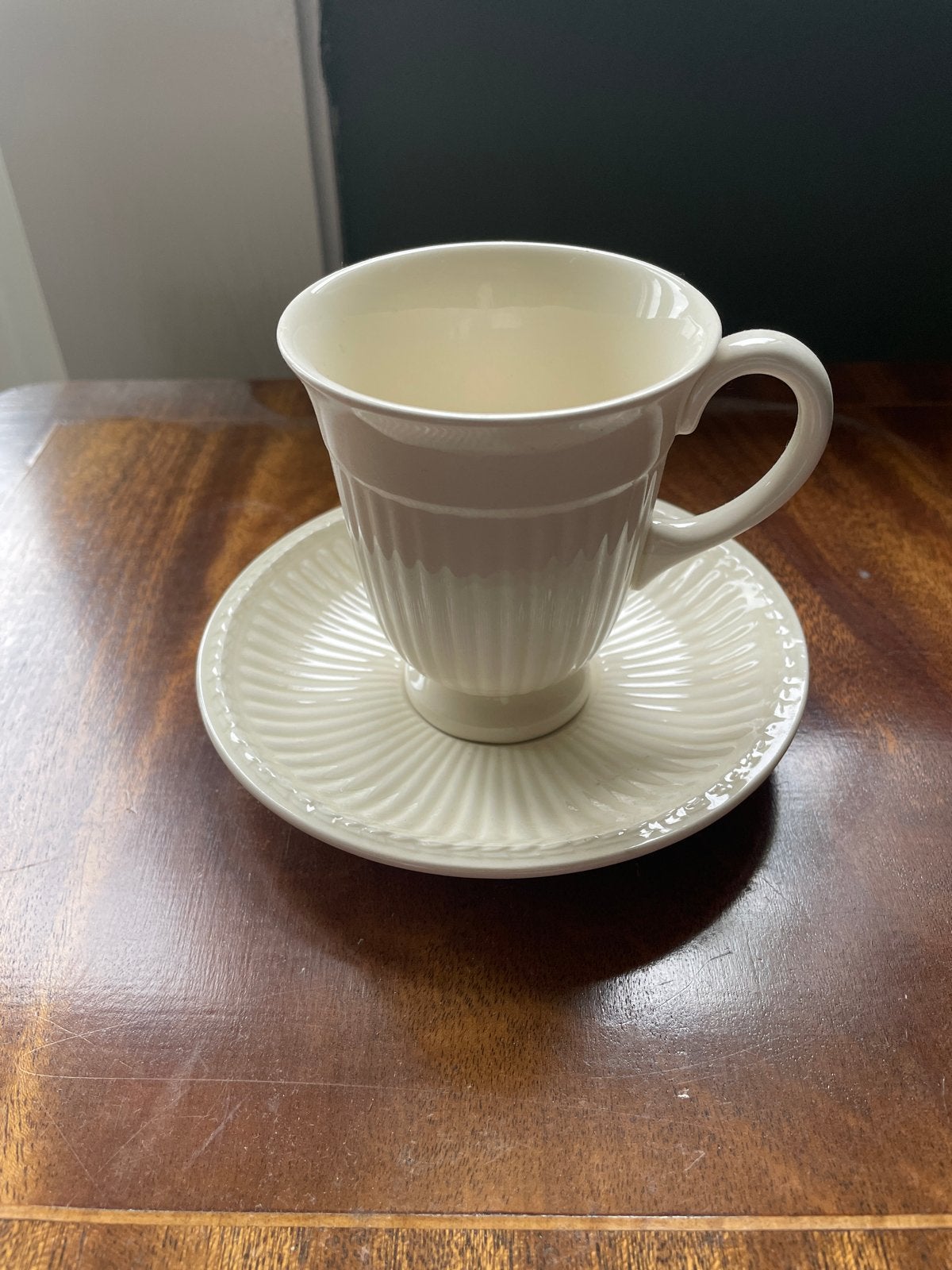 Wedgwood Made in England kop en schotel, Antiek en Kunst, Ophalen of Verzenden