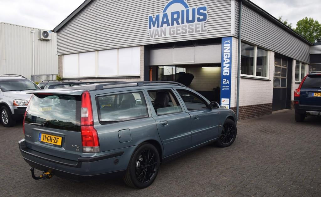 Volvo V70 2.4 Automaat & Leer Lpg G3 170 pk, Auto's, 1578 kg, 2435 cc, Grijs, 170 pk