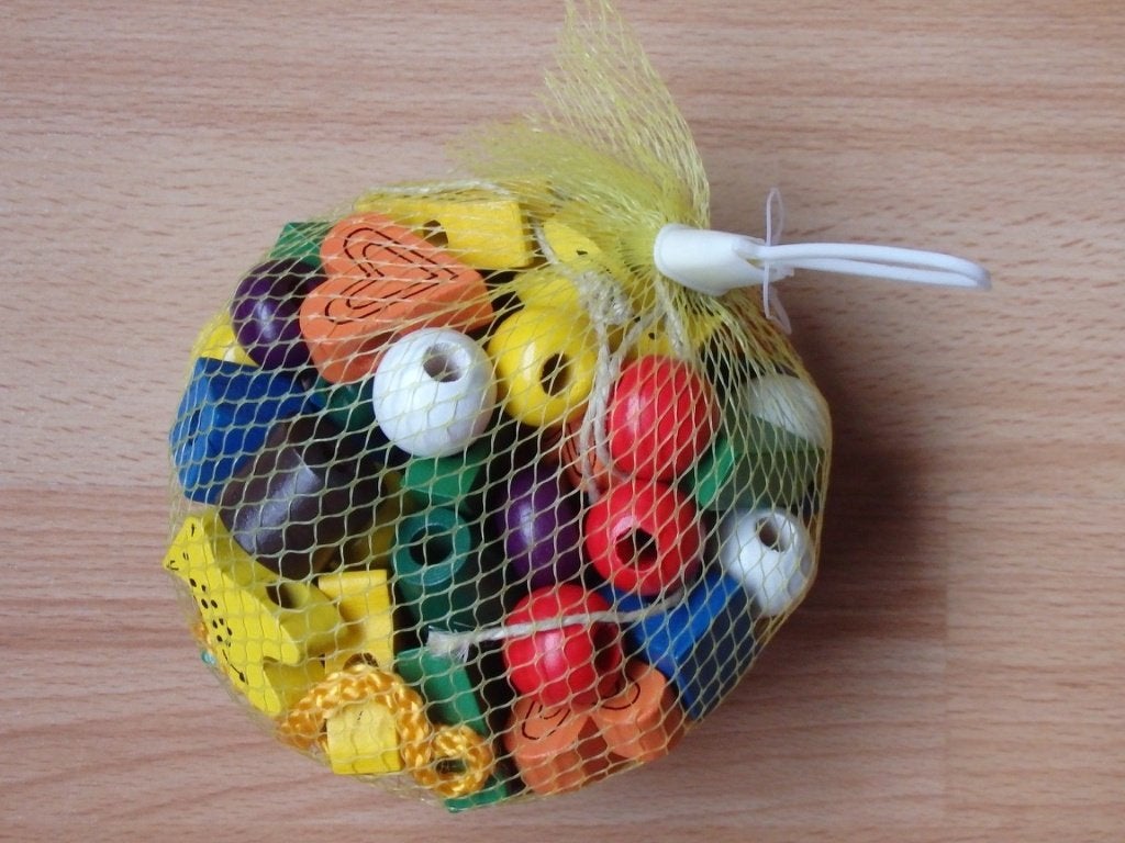 Nieuw netje met houten kralen, Ophalen, Nieuw