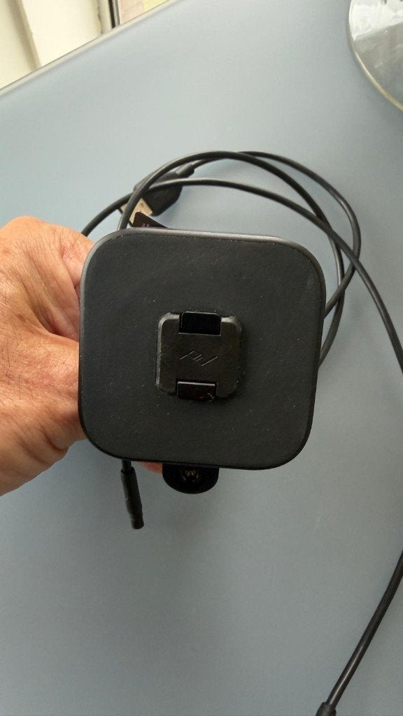 Peak Design Motorcycle Bar Mount met Qi2 charger, Ophalen of Verzenden, Zo goed als nieuw