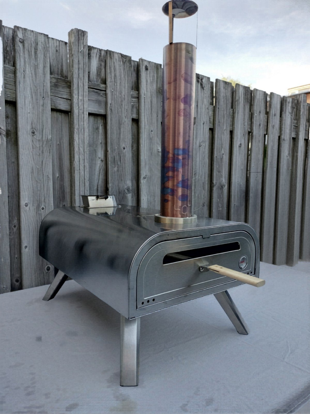 Te Huur! Pizza oven, Ophalen