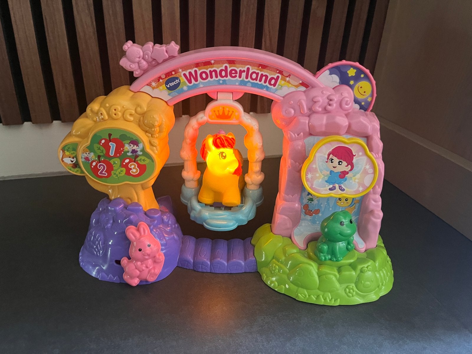 V tech wonderland met Tessa het paardje, Ophalen of Verzenden, Overige typen
