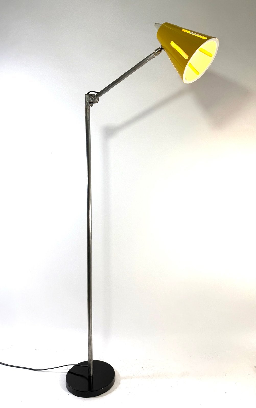 Vintage vloerlamp Hala Zonneserie, Ophalen, Gebruikt, E27 (groot), Metaal