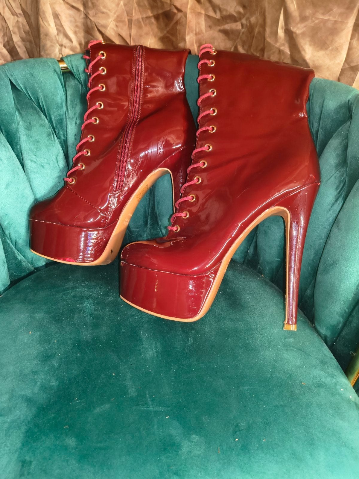 Latex laarzen maat 40, Ophalen of Verzenden, Gedragen, Rood, Hoge laarzen