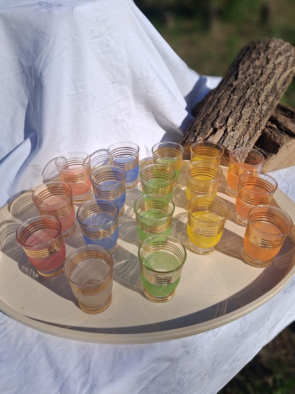 Set van 16 Vintage Borrelglaasjes in Diverse Kleuren, Antiek en Kunst, Antiek | Glas en Kristal, Ophalen of Verzenden