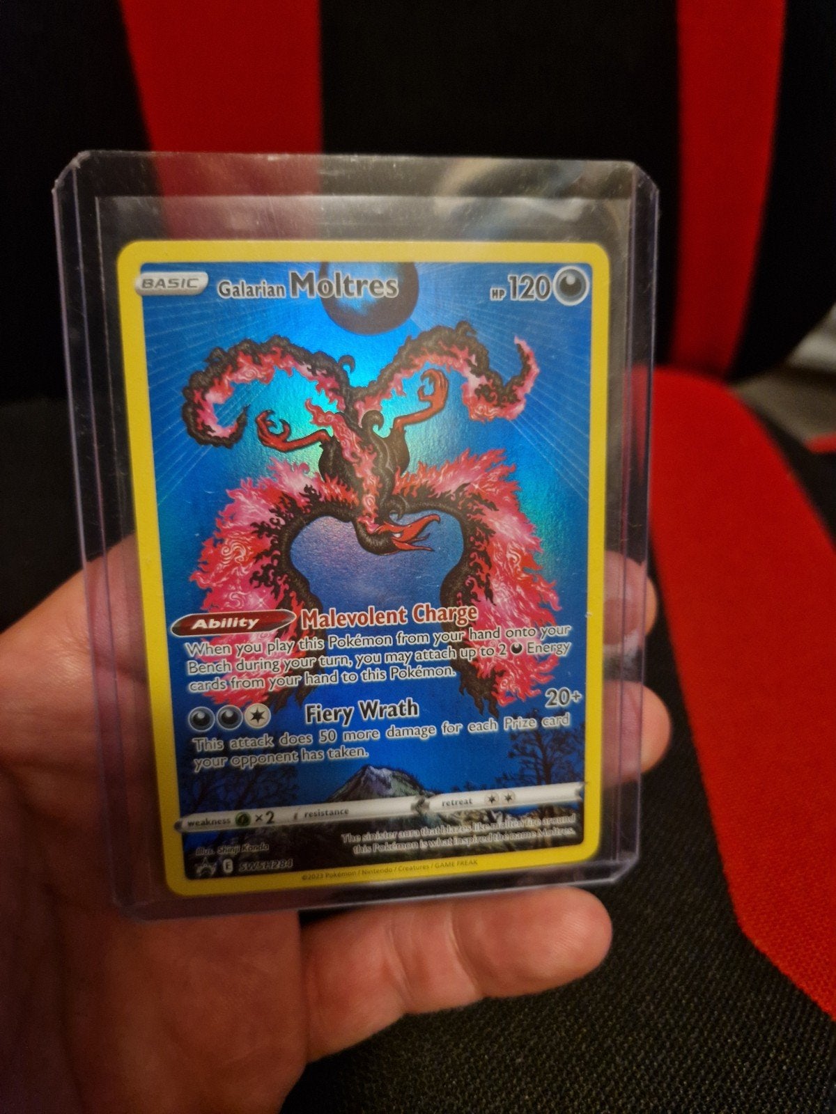 pokemon Galarian Moltres SWSH284 Promo, Ophalen of Verzenden, Nieuw, Losse kaart, Foil