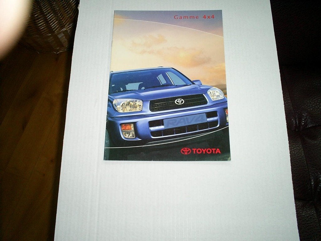Toyota Gamme 4 x 4 [ 9 / 2002 ] 8 pag. Frans, Verzenden, Zo goed als nieuw, Toyota