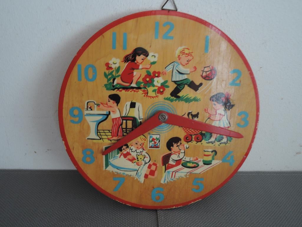 Ouderwetse houten kinderklok, Ophalen of Verzenden, Zo goed als nieuw, Klok