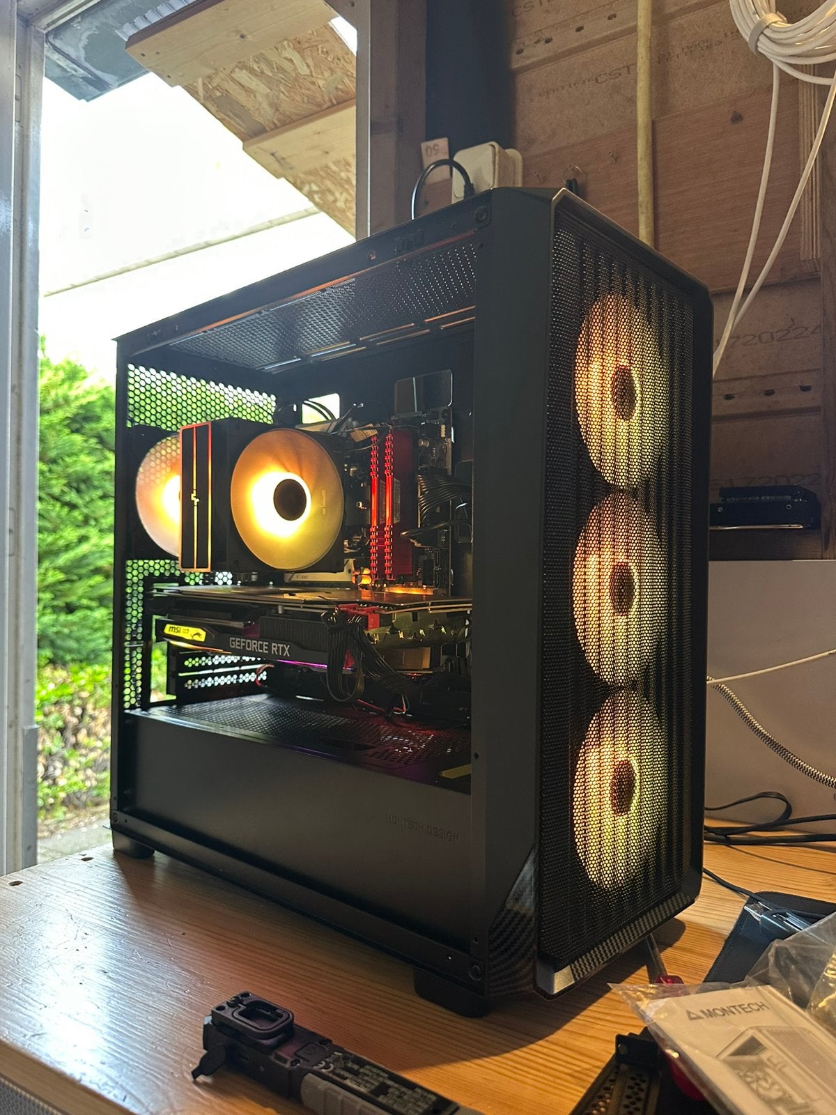 Stijlvolle & Krachtige Gaming PC – Klaar voor Actie!, Ophalen of Verzenden, Zo goed als nieuw, Gaming, SSD