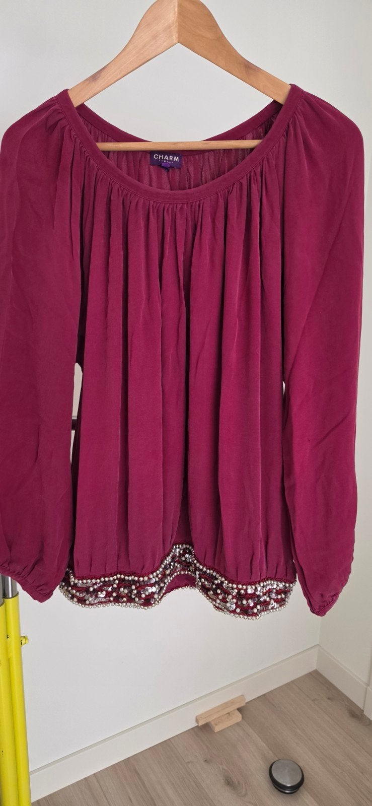 Bordeauxrode zijden blouse maat 42 met glitterband, Charm, Ophalen of Verzenden, Gedragen, Maat 42/44 (L)