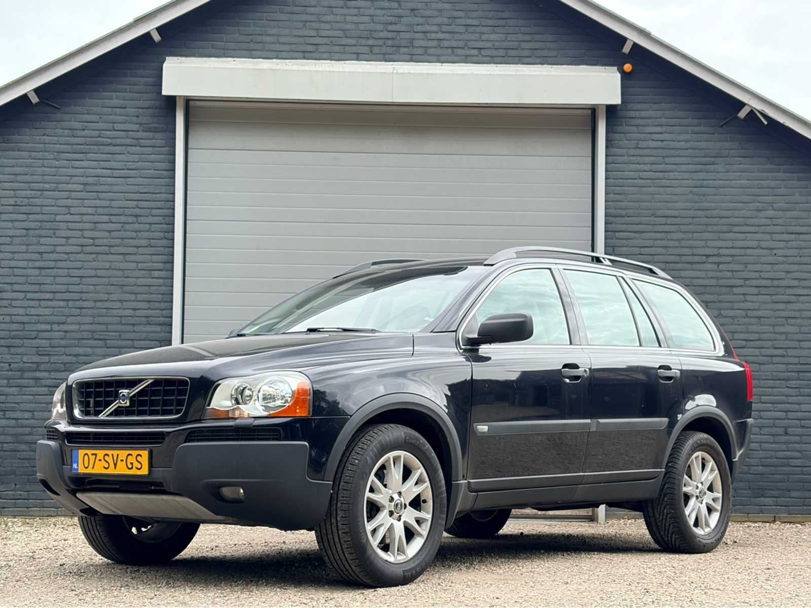 2006 Volvo XC90 automaat 7 persoons 2.5 T Summum Personenaut, Auto's, Volvo, Gebruikt, 1991 kg, 7 stoelen, Origineel Nederlands