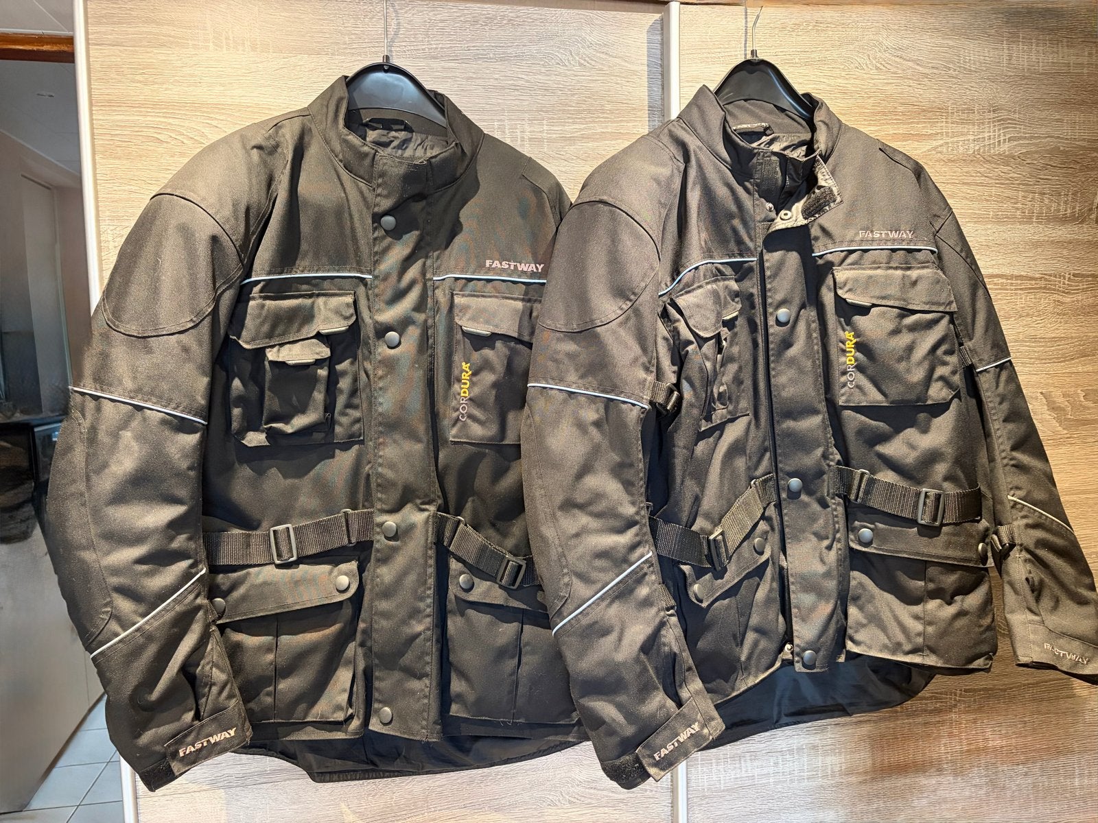 2x Fastway motorjas uniseks, als nieuw, Motoren, Kleding | Motorkleding, Ophalen, Tweedehands, Heren, Jas | textiel