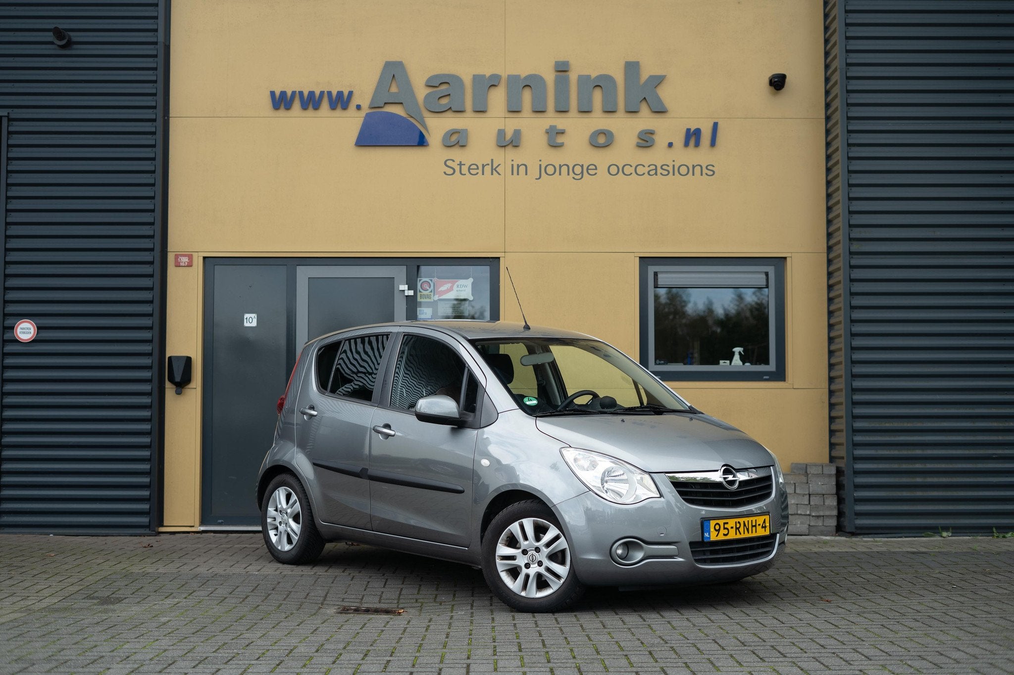 Opel Agila 1.2 Edition (bj 2011), Auto's, 4 cilinders, 965 kg, Origineel Nederlands, Handgeschakeld