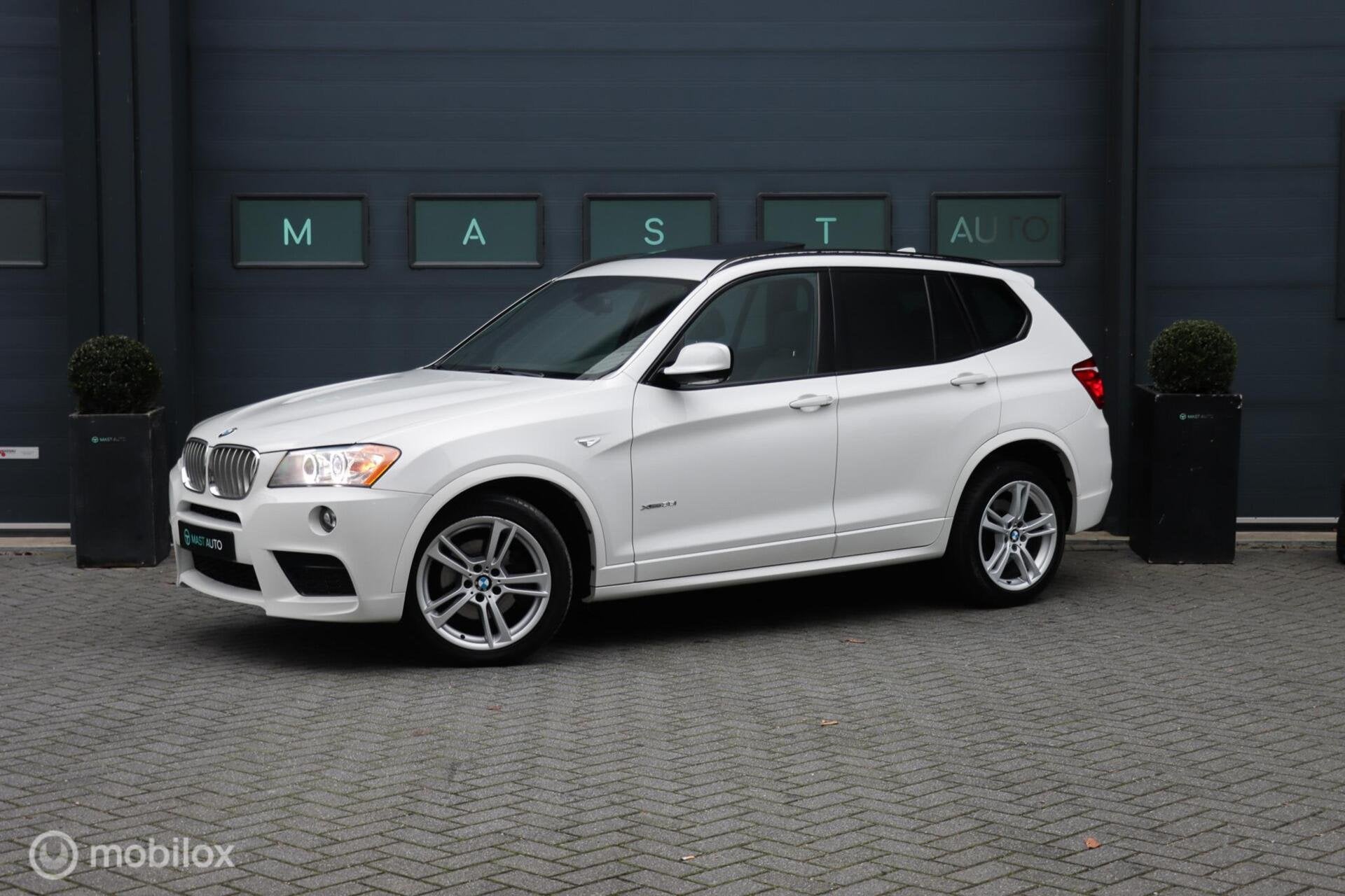 BMW X3 xDrive35i High Executive|M-sport|Pano|Leder|Bi-xenon, Automaat, Gebruikt, Wit, Leder