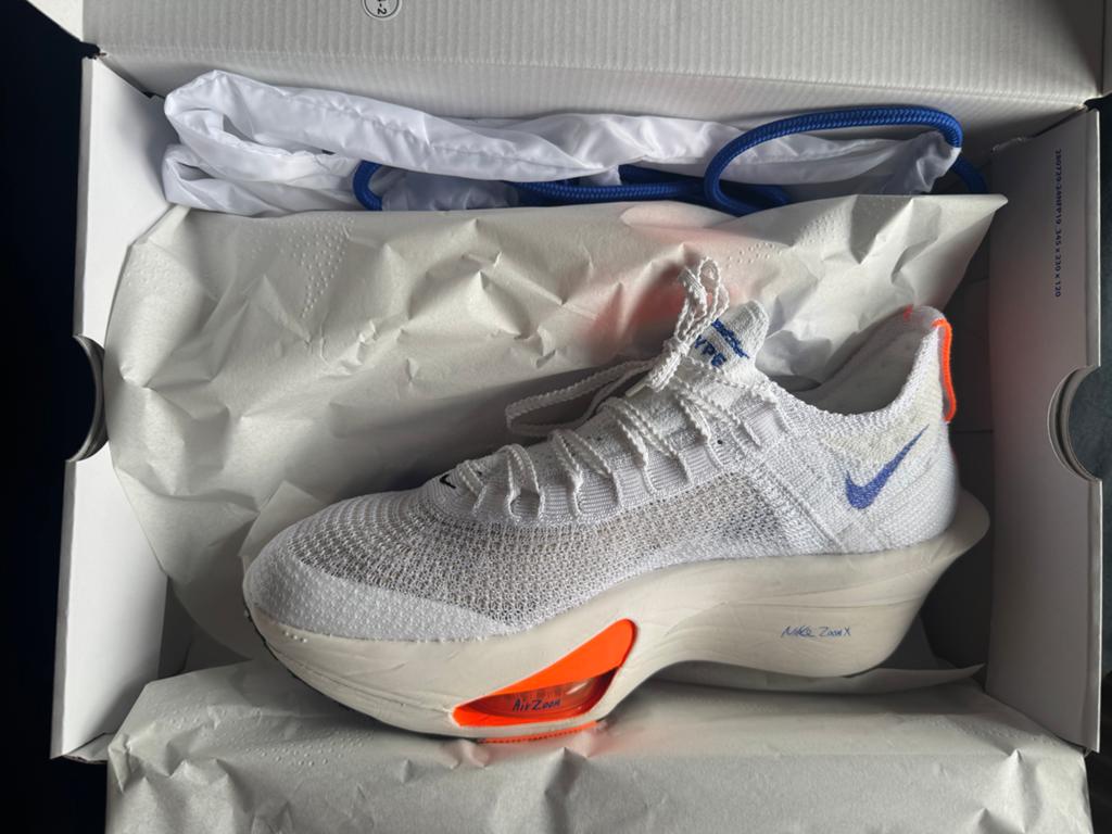 Nike Air Zoom Alphafly NEXT% 3 | 43, Nieuw, Ophalen of Verzenden, Wit, Sportschoenen