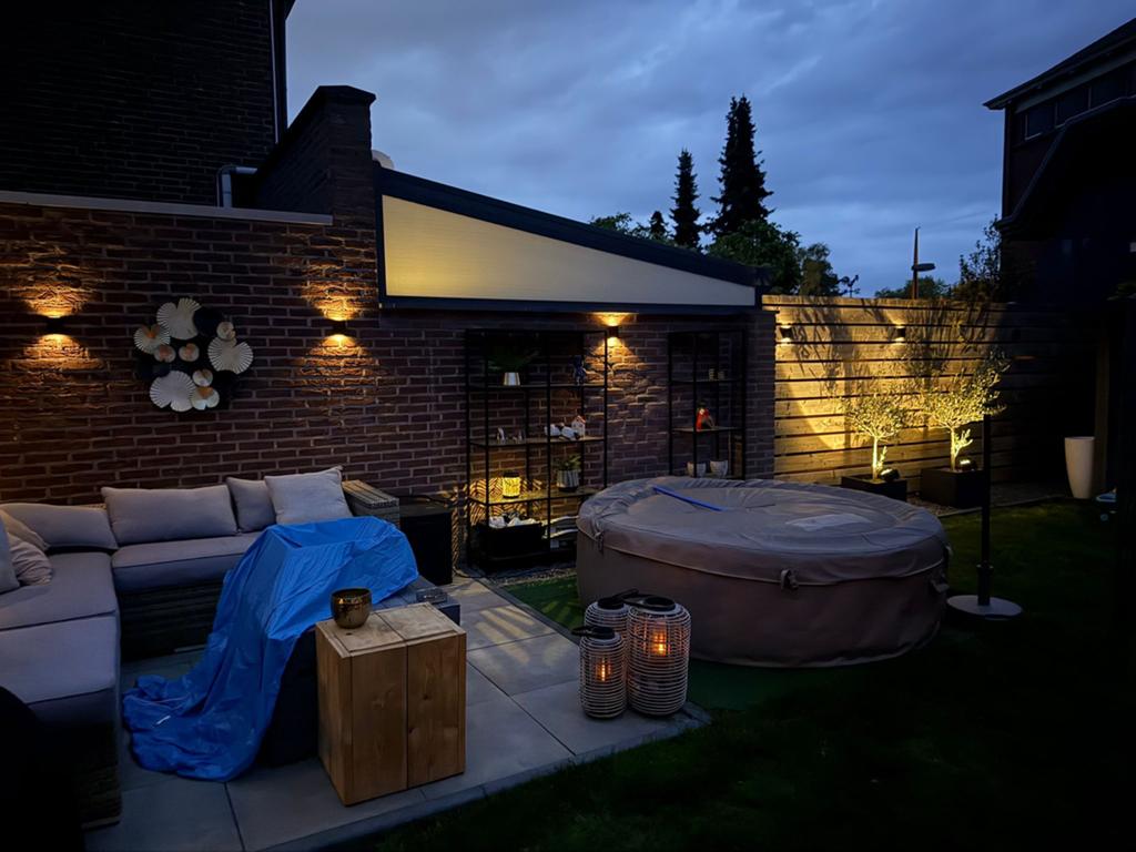 Intex Pure Spa 6 persoonste, Tuin en Terras, Bubbelbaden en Hottubs, Gebruikt, Opblaasbaar, Afdekzeil, Filter, Pomp, Ophalen